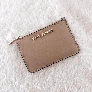 HP✨ Michael Kors wallet